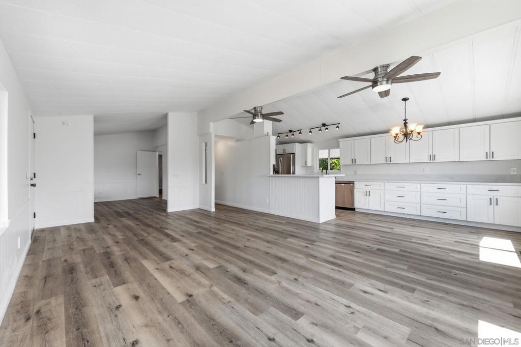 11949 Riverside Dr 176 Property Photo 15