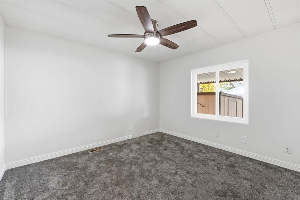 11949 Riverside Dr 176 Property Photo 40