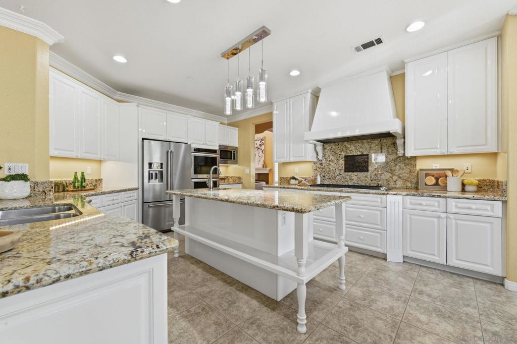 16414 Santa Cristobal St Property Photo 6