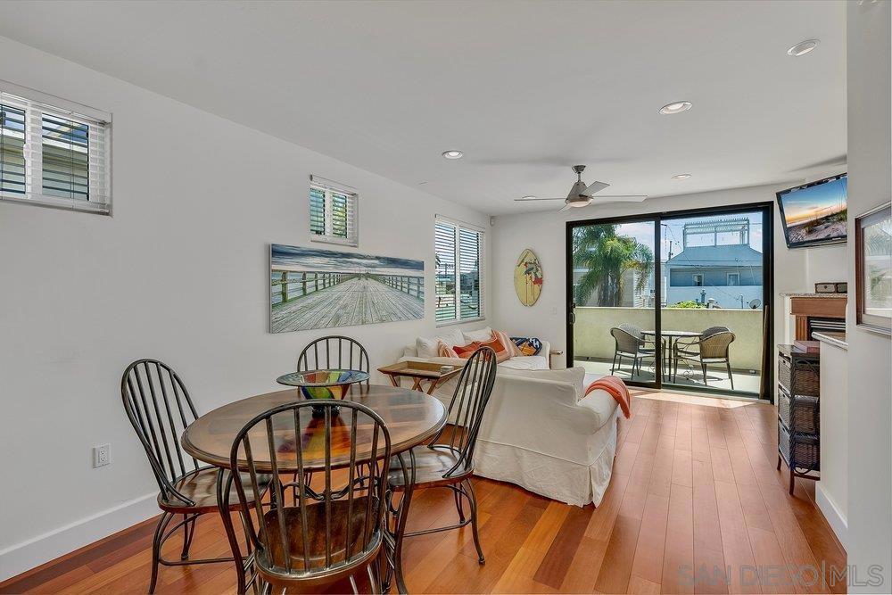 818 Queenstown Court Property Photo 21