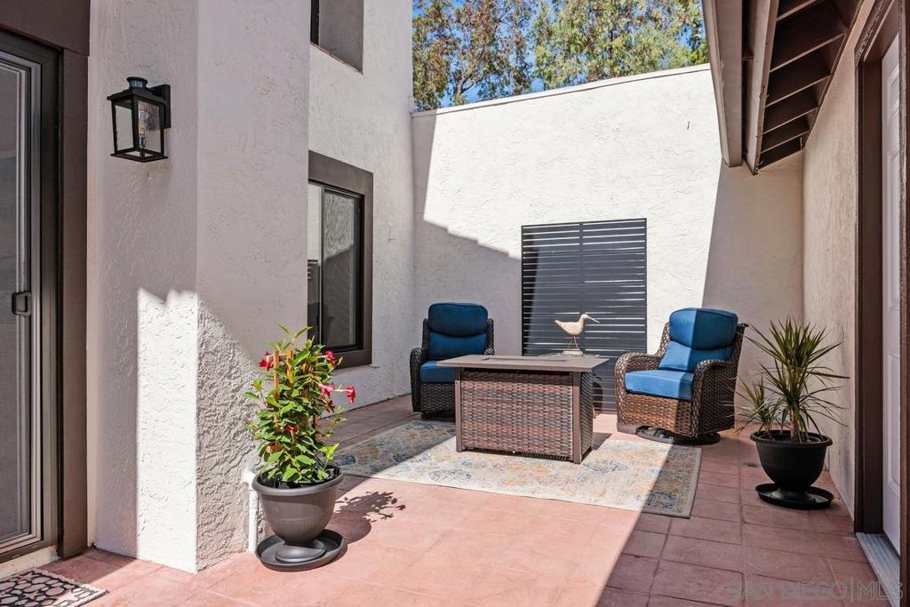 1355 Sun Valley Road Property Photo 3
