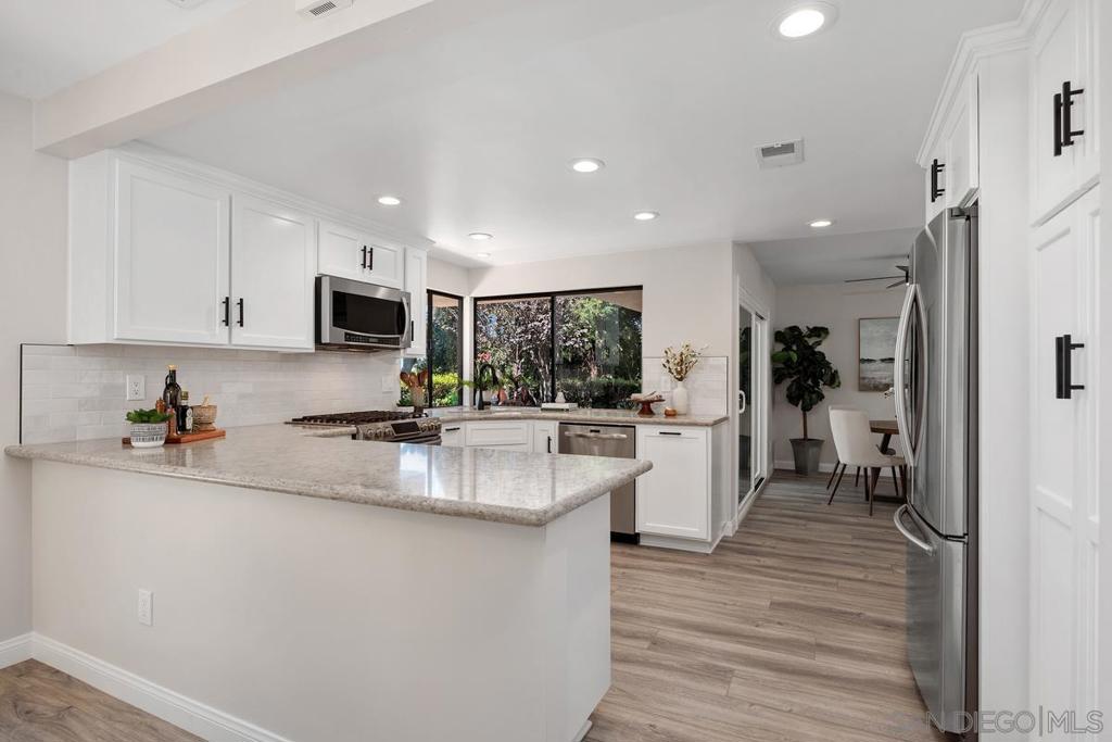1355 Sun Valley Road Property Photo 12