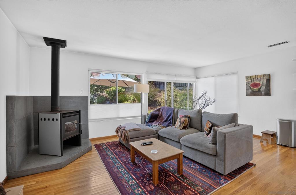 274 Sharp Property Photo 9