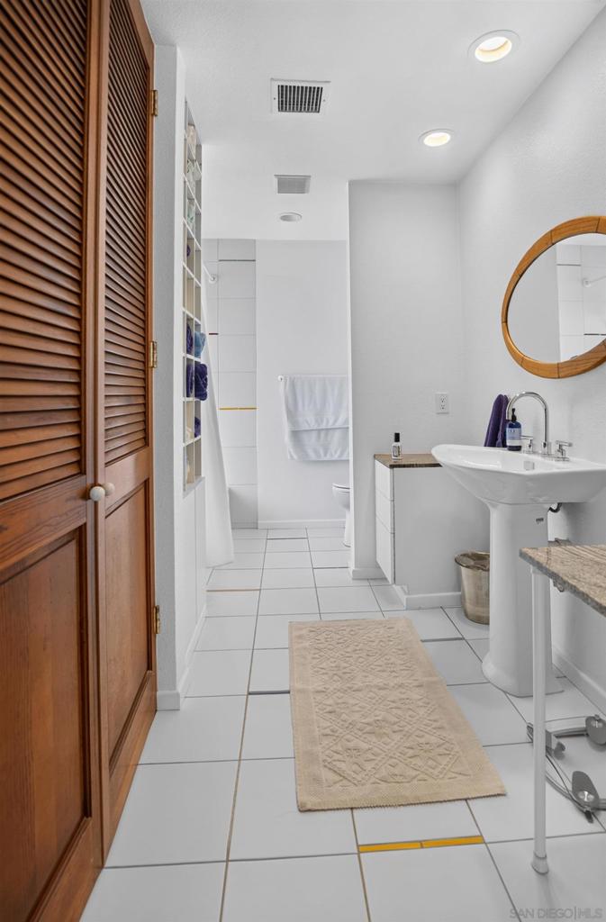 274 Sharp Property Photo 18