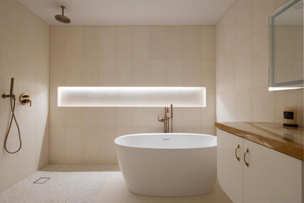 4007 Canario E Property Photo