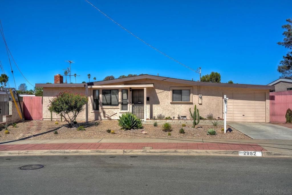2982 Admiral Ave Property Photo 1