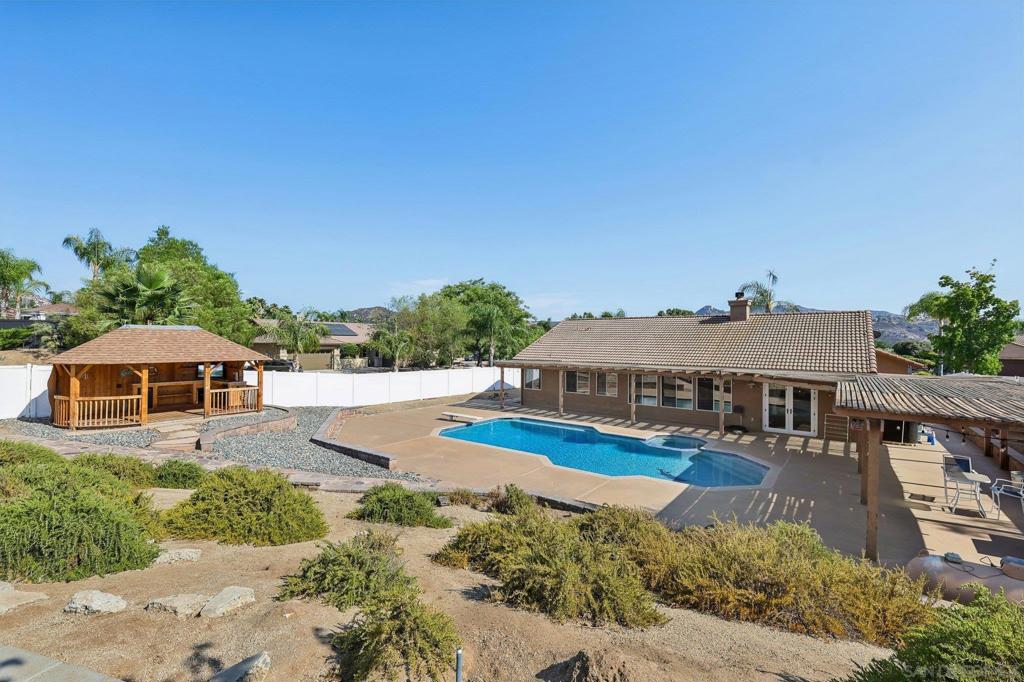 16548 Open View Property Photo 2
