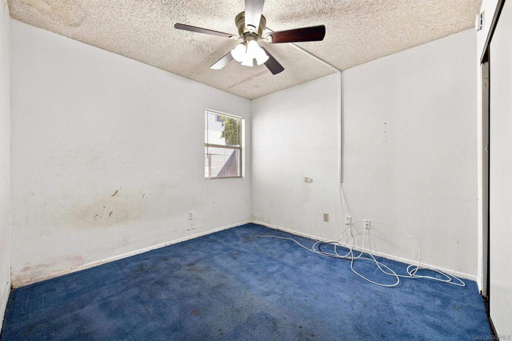 4524 Goldfinch Property Photo 19