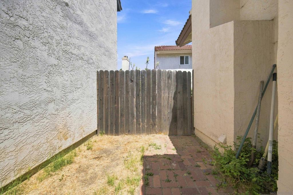 4524 Goldfinch Property Photo 42