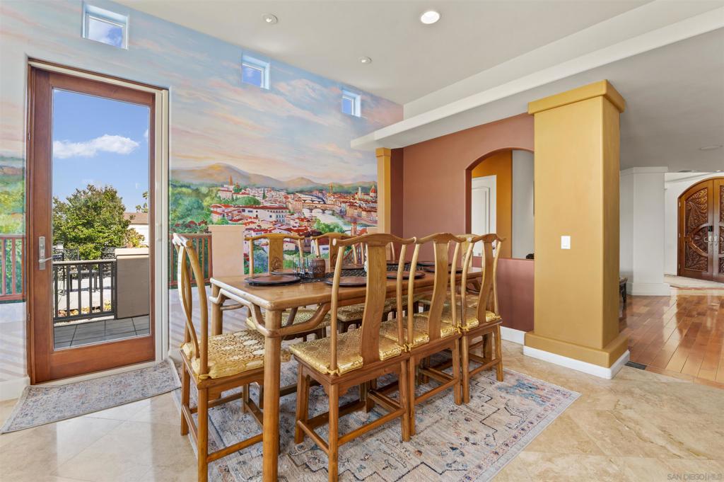 1015 W Via Rancho Property Photo 4