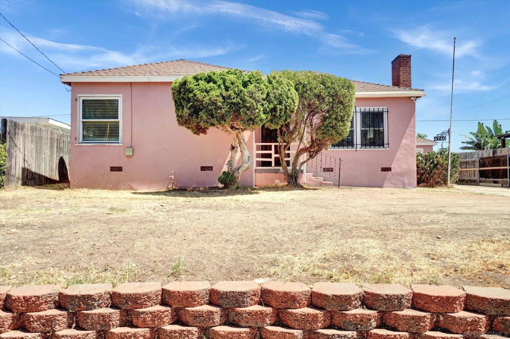 4746 Beech Property Photo 2