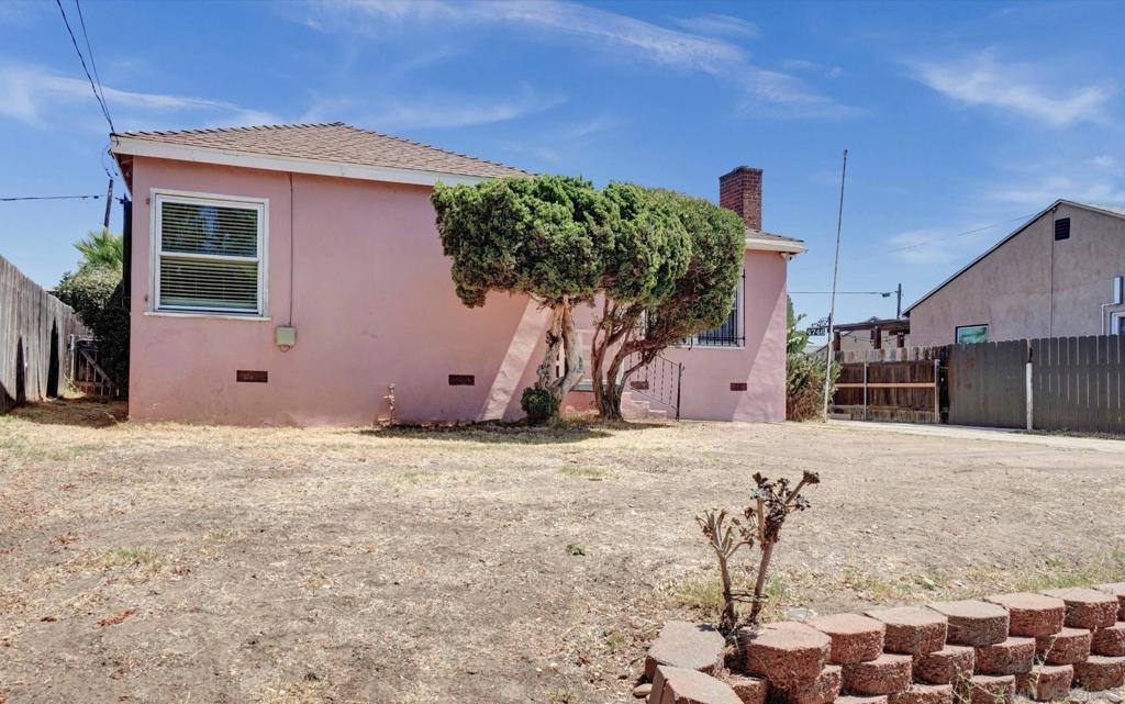 4746 Beech Property Photo 3