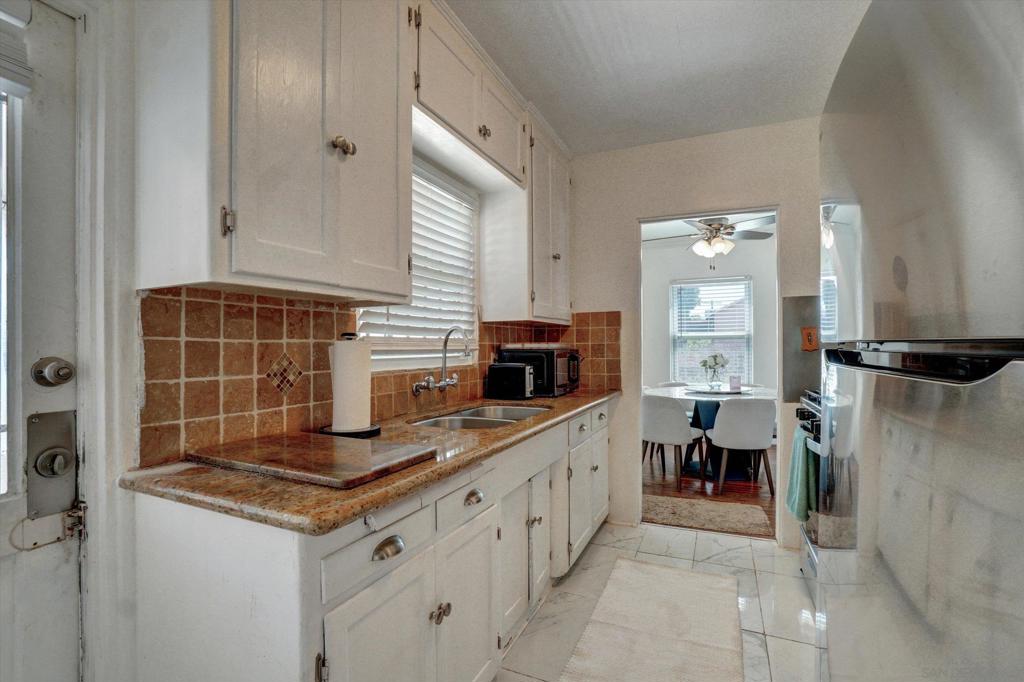 4746 Beech Property Photo 9