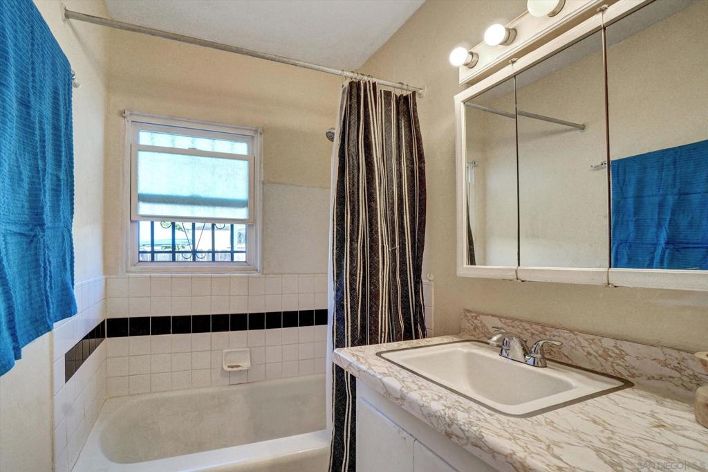 4746 Beech Property Photo 18