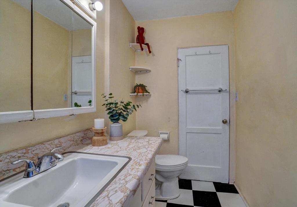 4746 Beech Property Photo 19