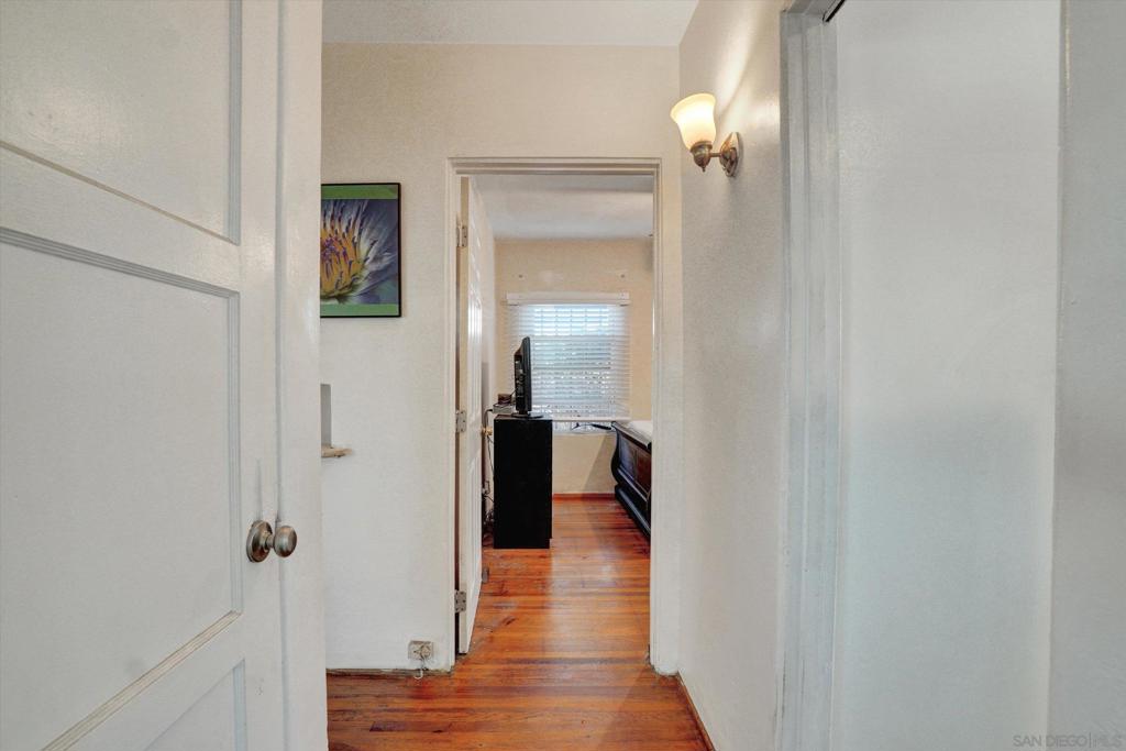 4746 Beech Property Photo 21