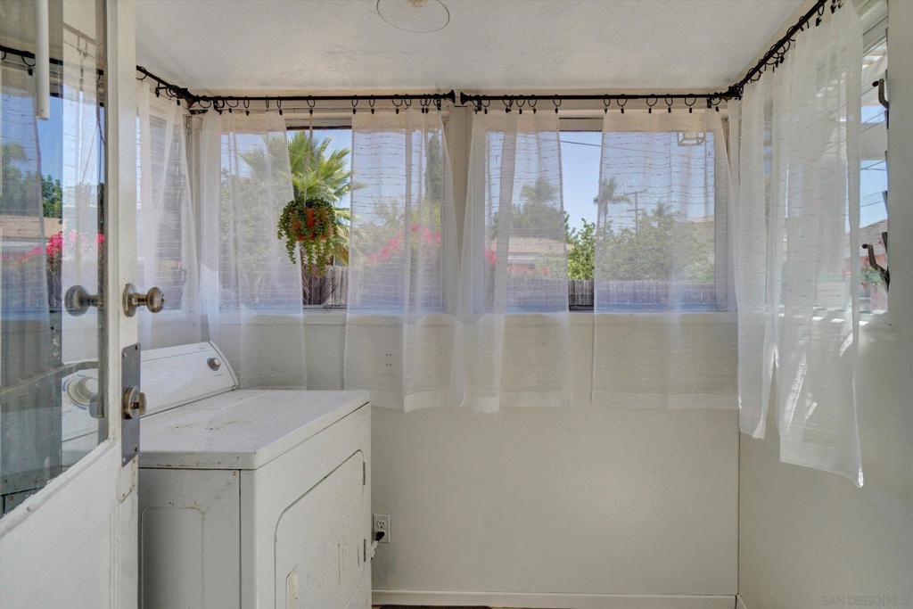 4746 Beech Property Photo 22