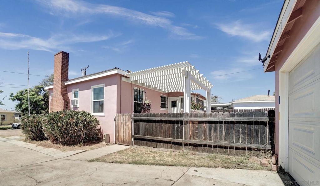 4746 Beech Property Photo 27