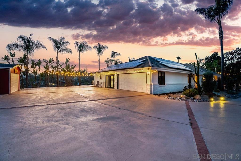 33 Gateview Property Photo 5