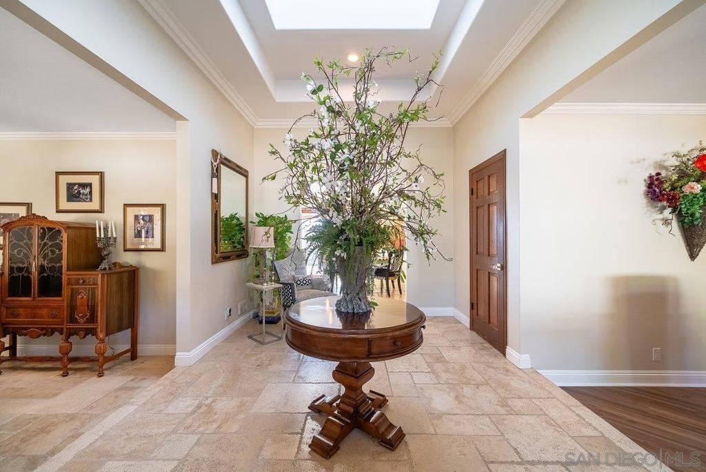 33 Gateview Property Photo 10