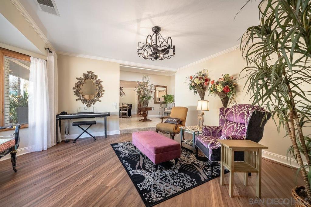 33 Gateview Property Photo 13