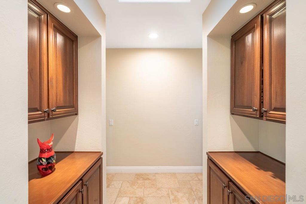 33 Gateview Property Photo 45