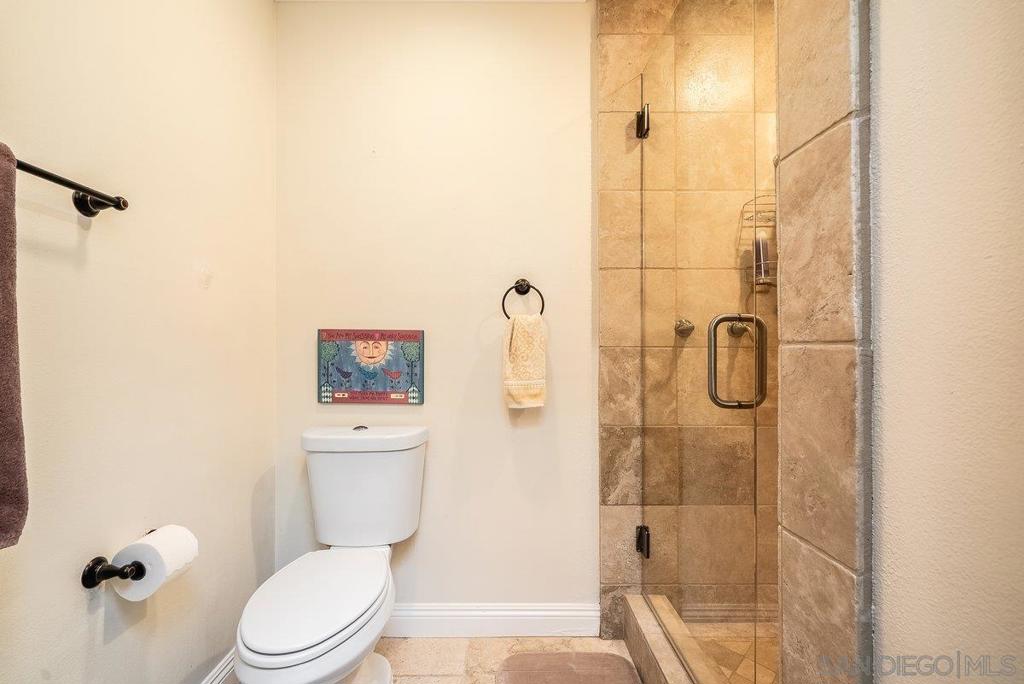 33 Gateview Property Photo 49