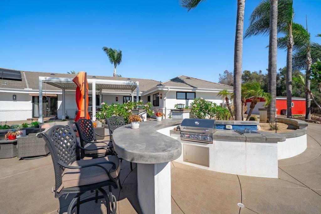 33 Gateview Property Photo 62