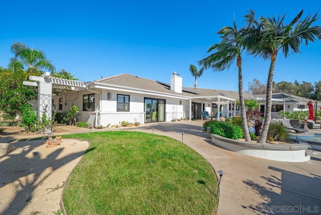 33 Gateview Property Photo 70