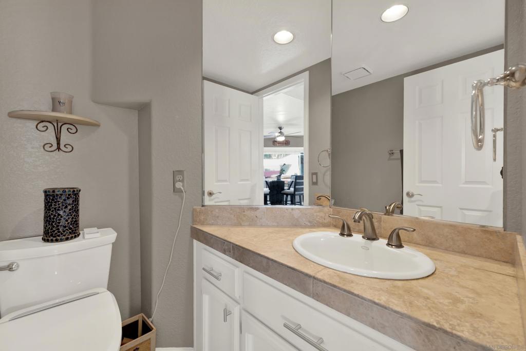 1371 Westminster Pl Property Photo 18