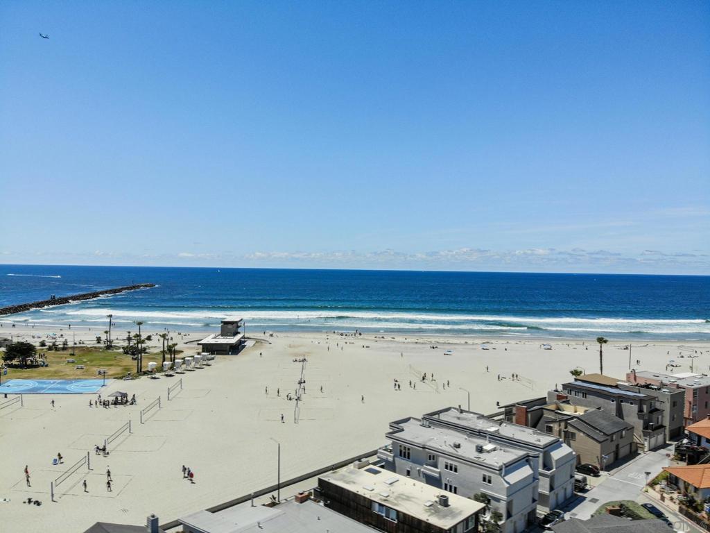 2689 Ocean Front Walk Property Photo 41