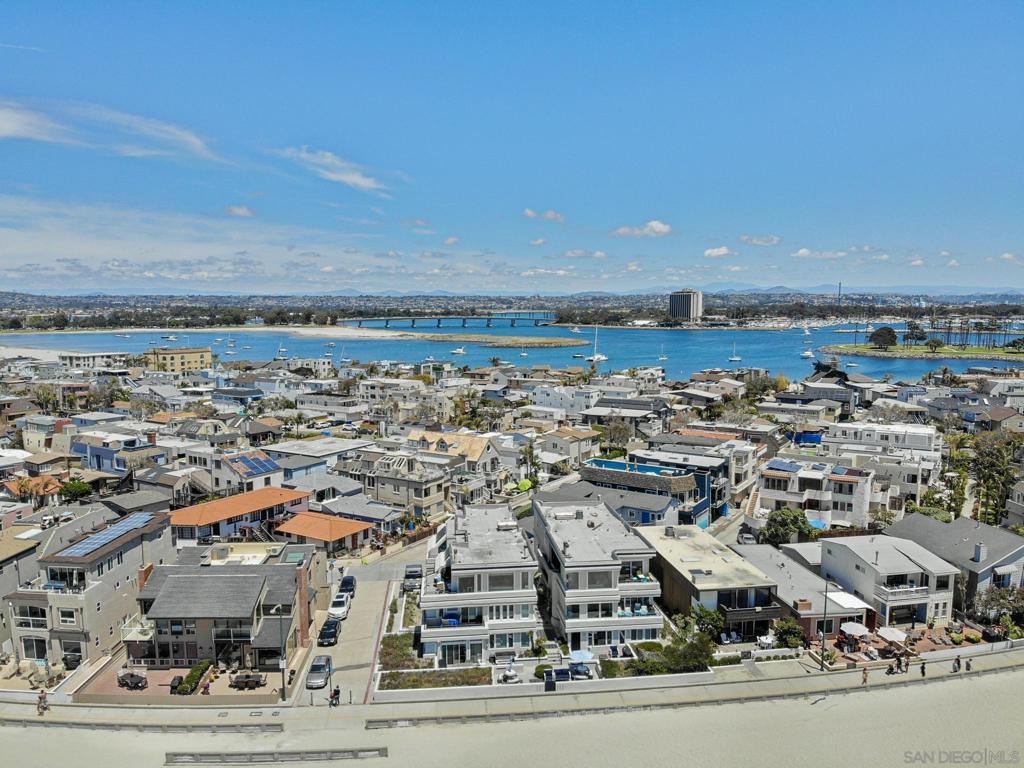 2689 Ocean Front Walk Property Photo 47
