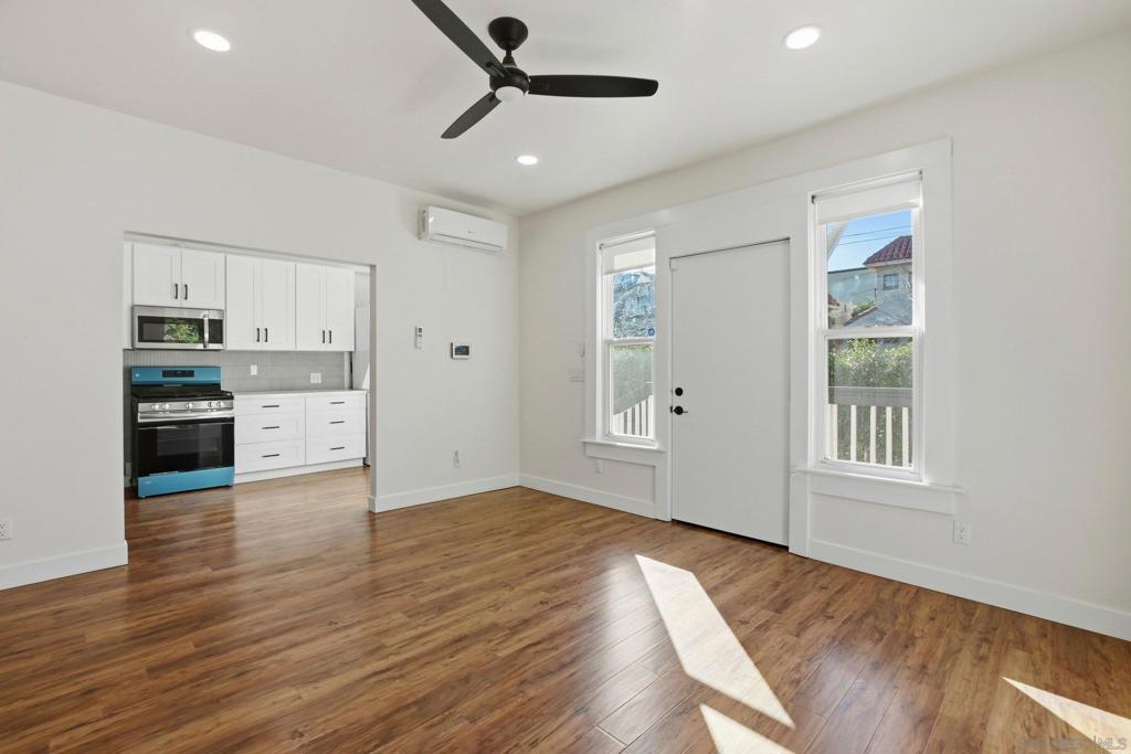 312 Brookes Ave Property Photo 6