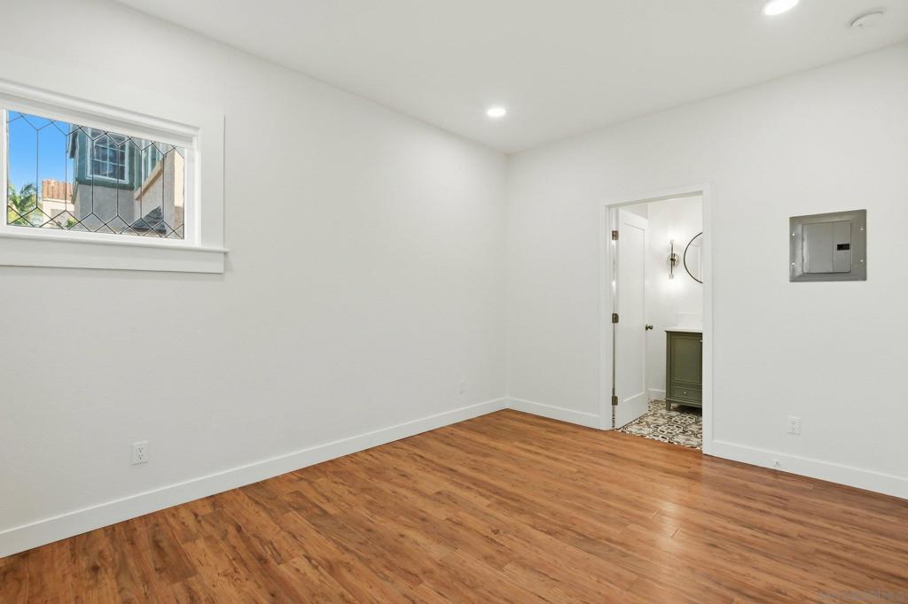 312 Brookes Ave Property Photo 10