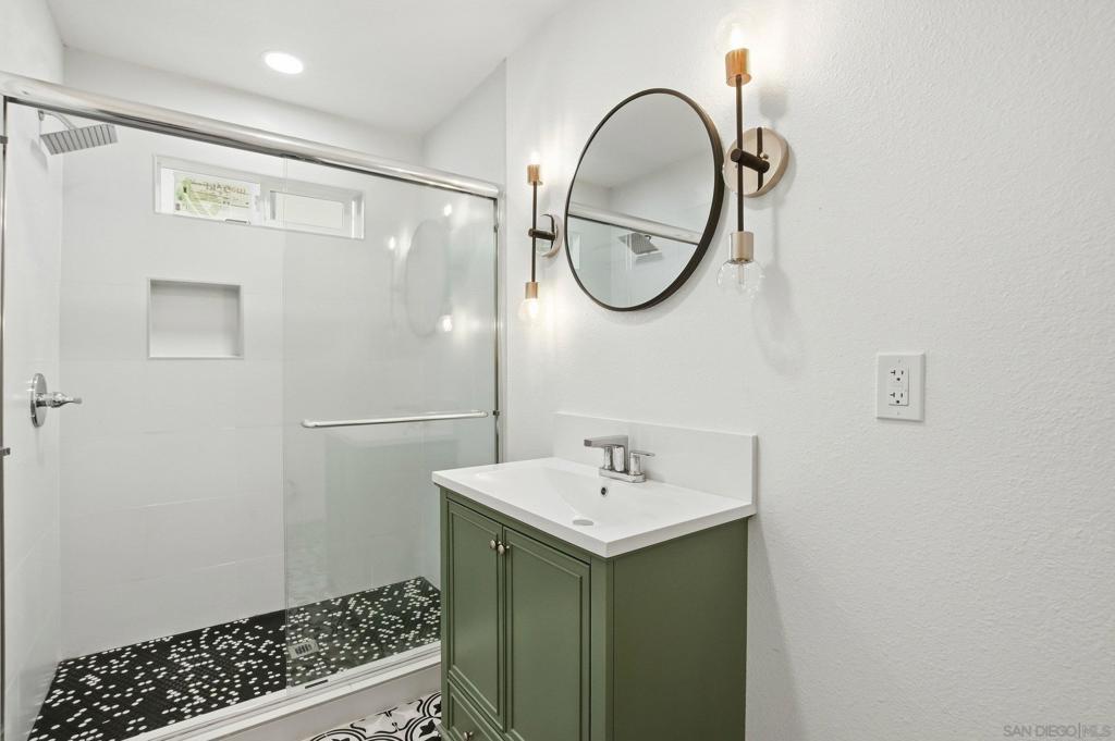 312 Brookes Ave Property Photo 11