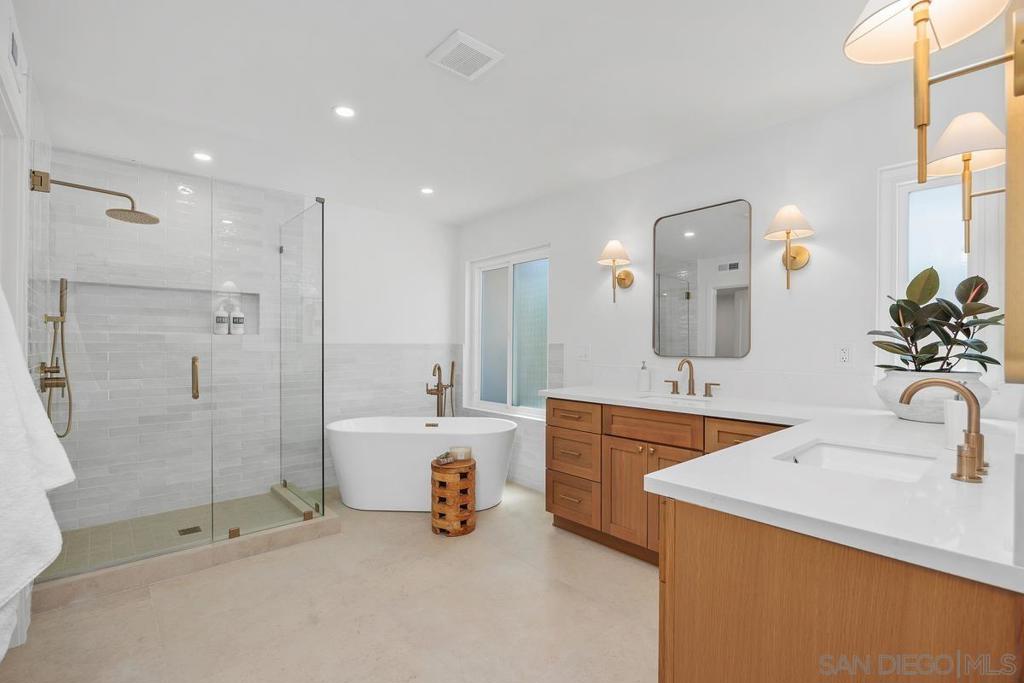2120 Pintoresco Property Photo 16