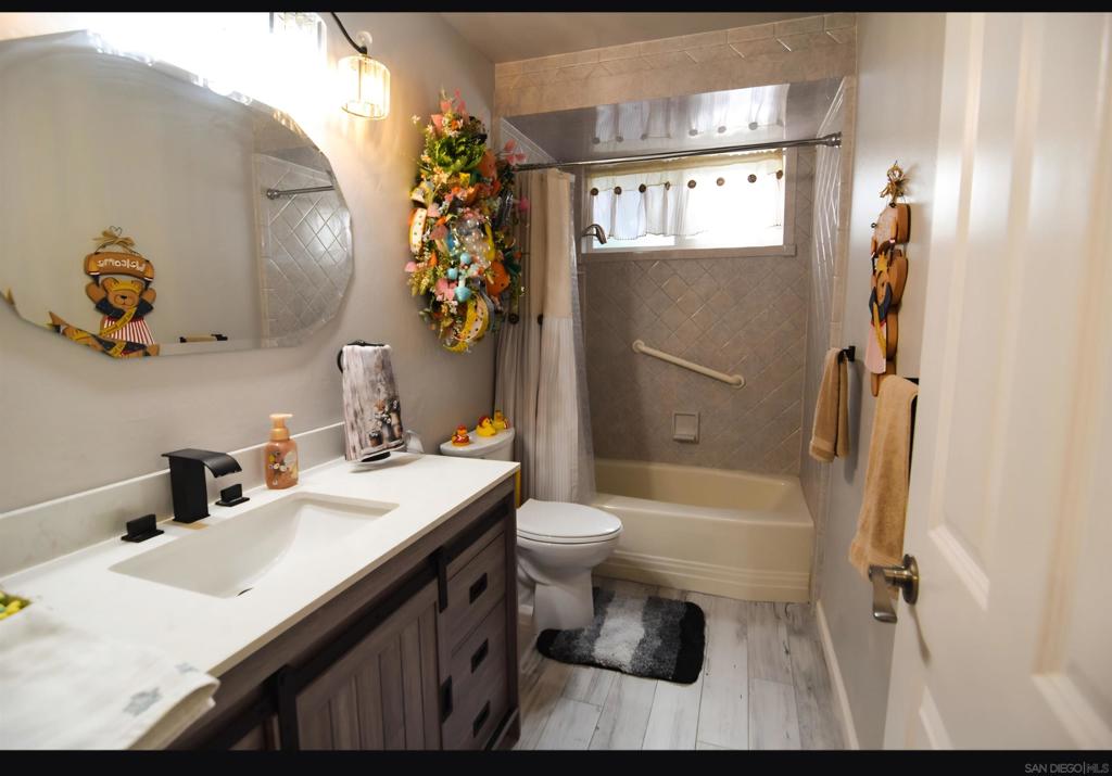 7656 Pine Blvd Property Photo 16
