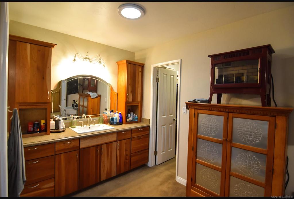 7656 Pine Blvd Property Photo 17