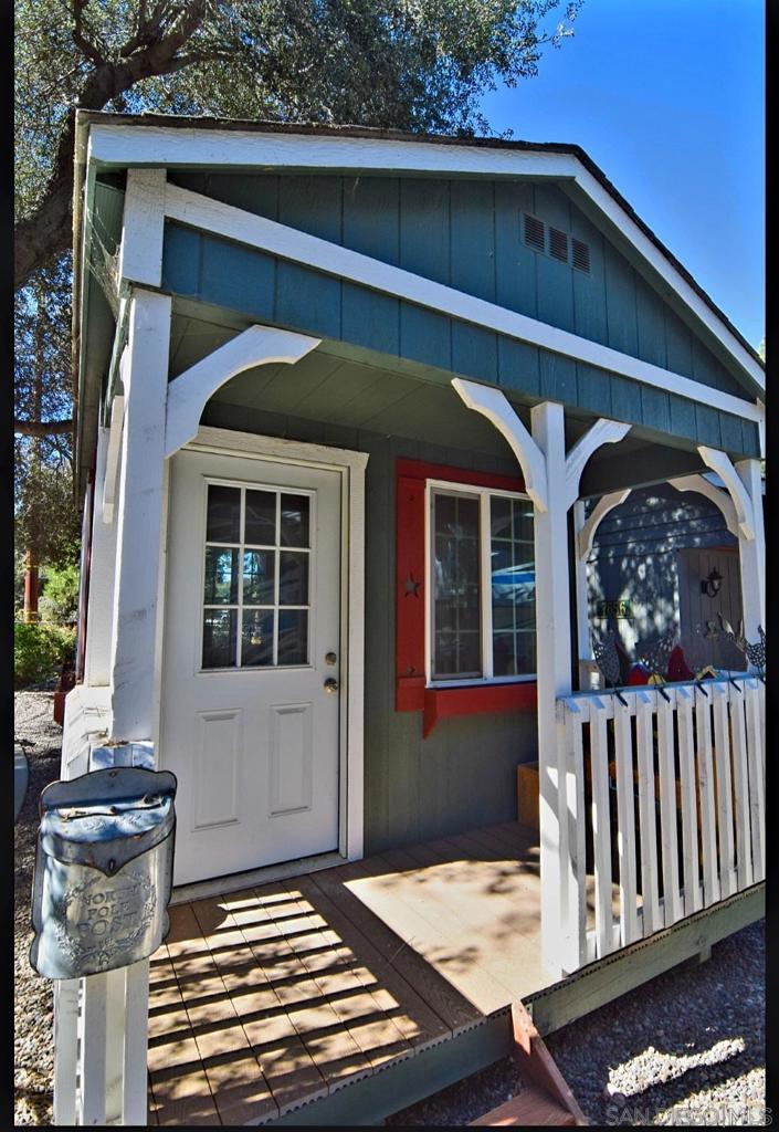 7656 Pine Blvd Property Photo 22