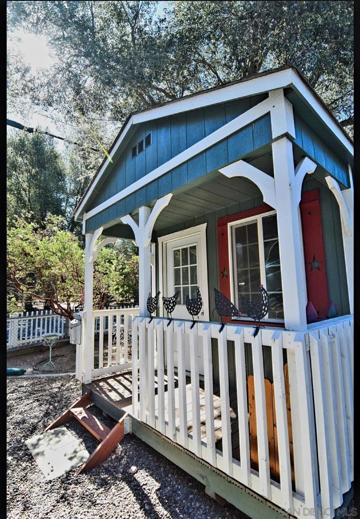 7656 Pine Blvd Property Photo 23