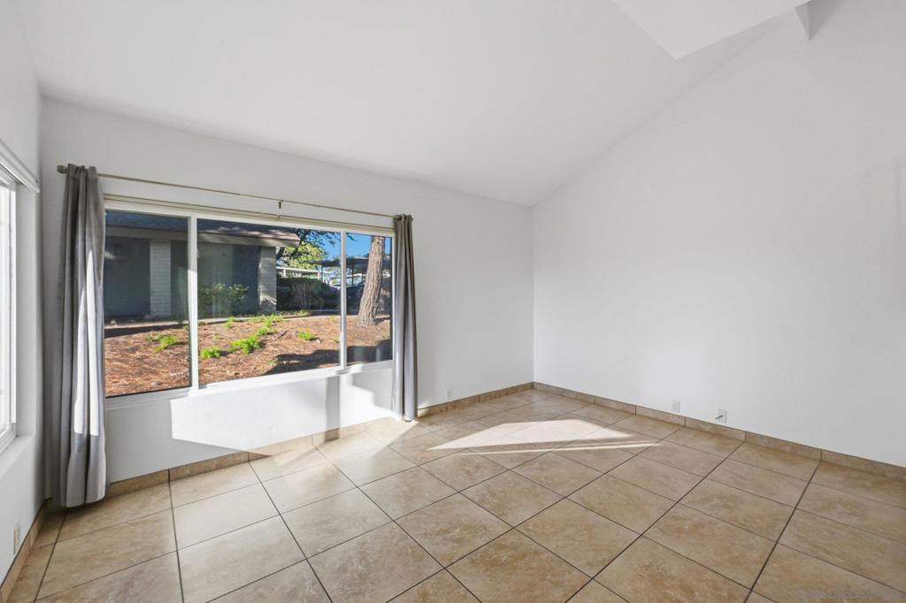 11089 Clairemont Mesa Blvd Property Photo 4