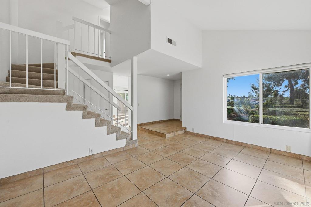 11089 Clairemont Mesa Blvd Property Photo 7