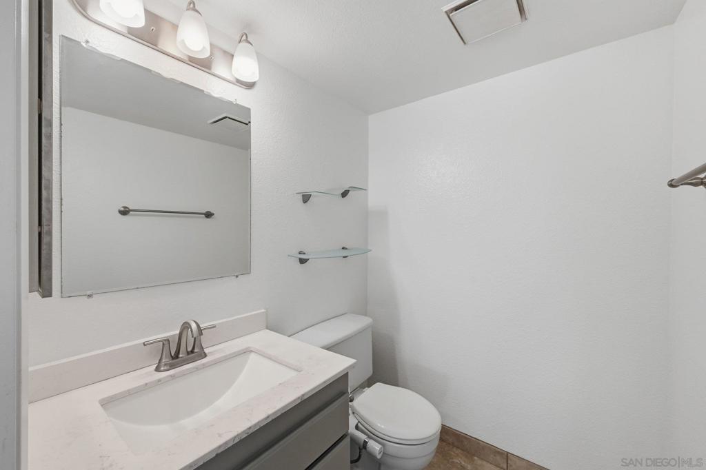 11089 Clairemont Mesa Blvd Property Photo 10