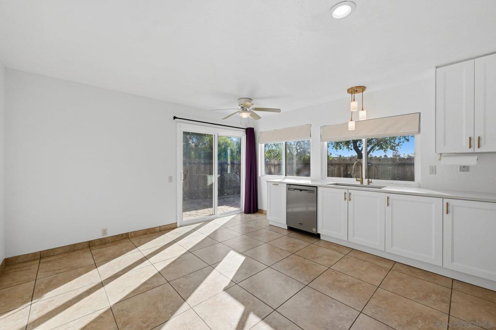 11089 Clairemont Mesa Blvd Property Photo 11