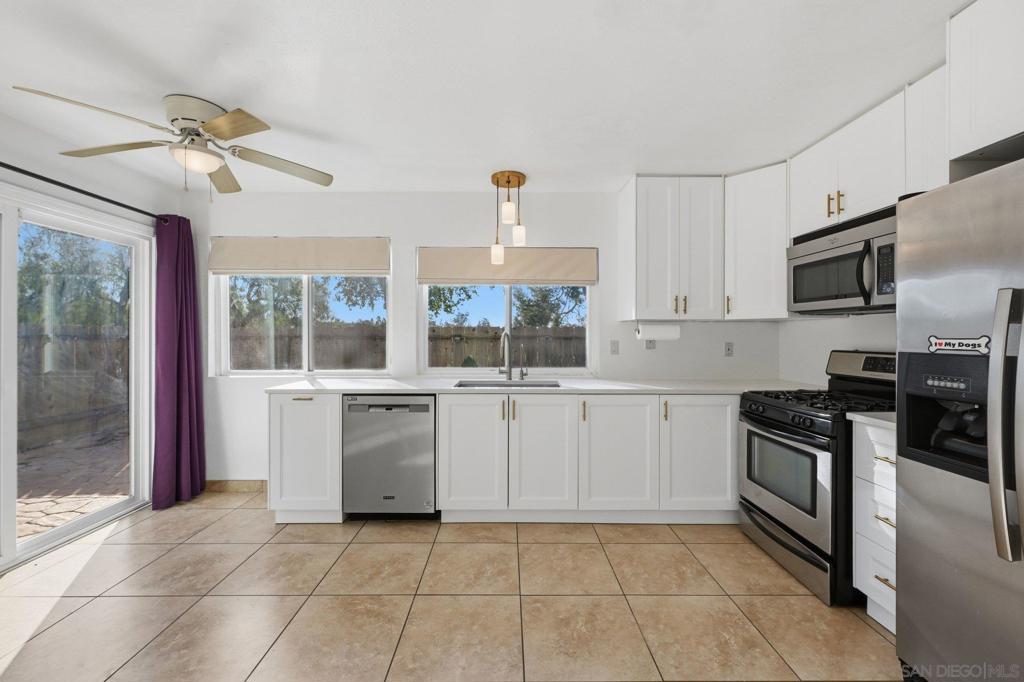 11089 Clairemont Mesa Blvd Property Photo 12