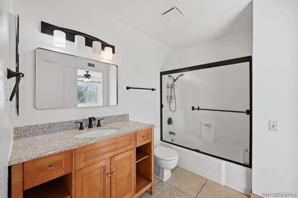 11089 Clairemont Mesa Blvd Property Photo 16
