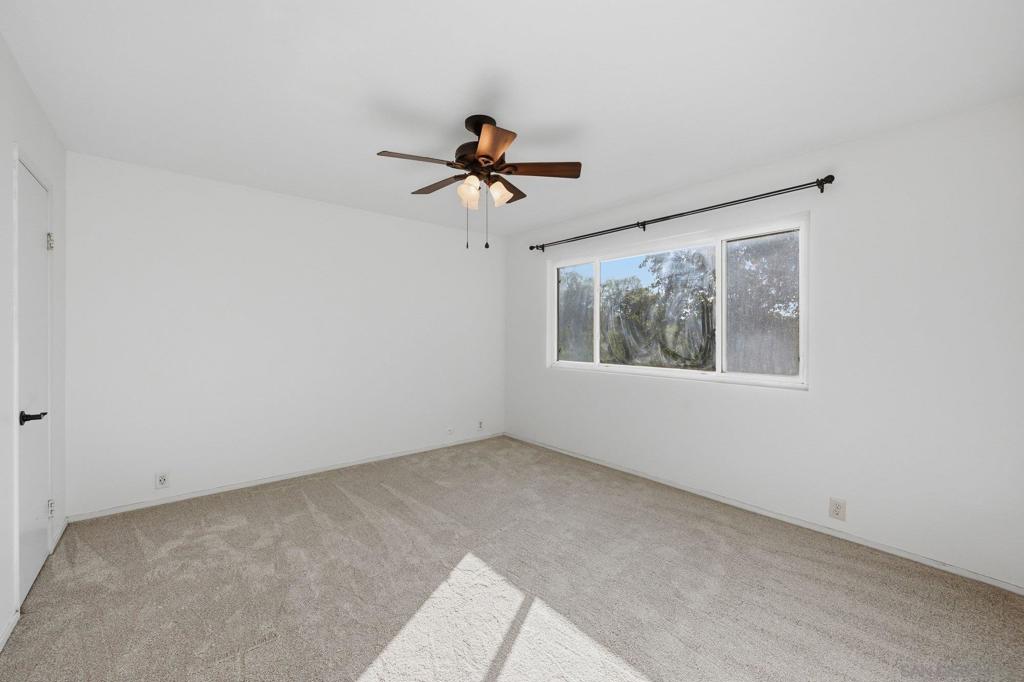 11089 Clairemont Mesa Blvd Property Photo 17