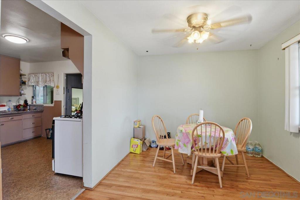986 9th St Property Photo 18