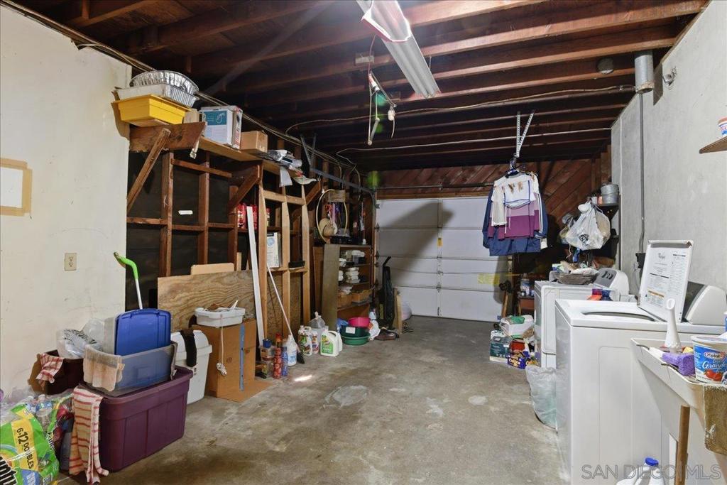 986 9th St Property Photo 21