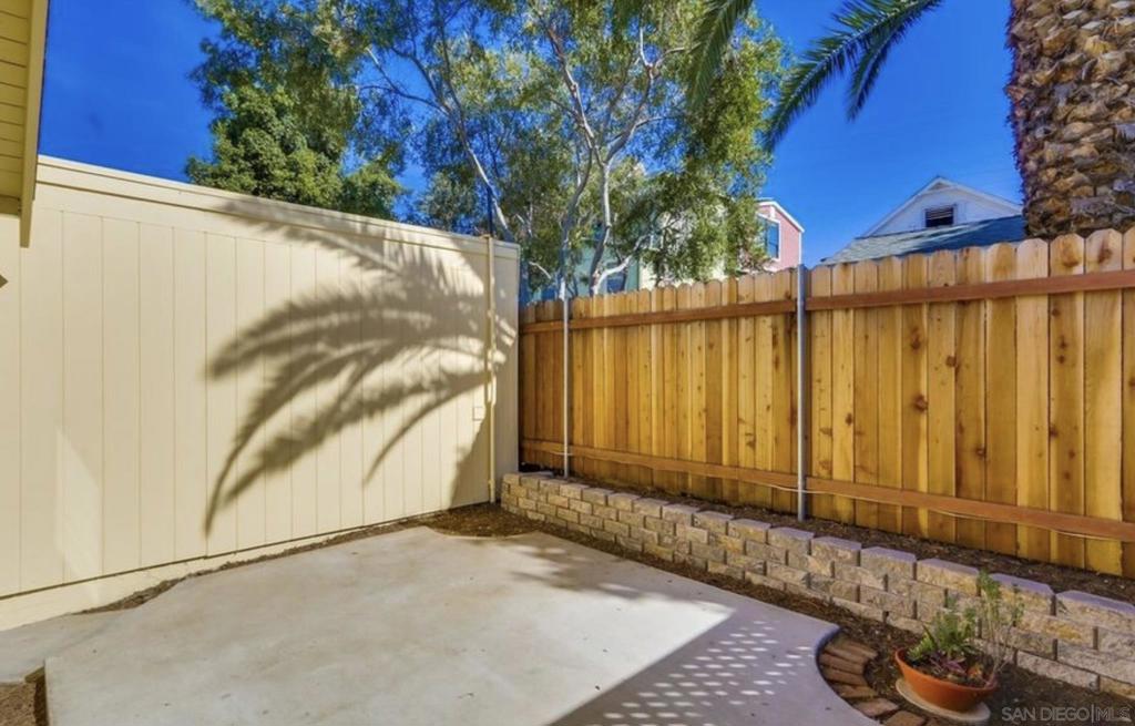 355 19th Property Photo 16